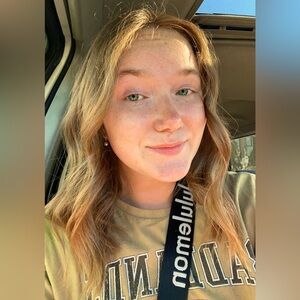 Meet your Posher, Hannah